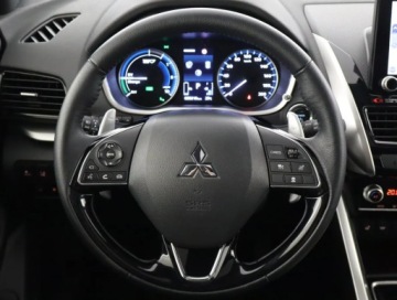 Mitsubishi Eclipse Cross SUV PHEV 2.4 188KM 2021 Mitsubishi Eclipse Cross Plug-in-Hybrid, zdjęcie 15