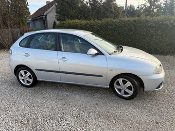 Seat Ibiza IV 2009 SEAT IBIZA 2009 Swiezo po wymianie rorzadu i Olej bez rdzy!Klimatronik, zdjęcie 2