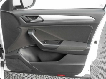 Volkswagen T-Roc I SUV Facelifting 1.5 TSI ACT 150KM 2022 Volkswagen T-Roc GKA94747#1.5 TSI DSG Cz.park LED, zdjęcie 31