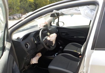 Toyota Yaris III Hatchback 5d Facelifting 2017 1.0 VVT-i 72KM 2019 Toyota Yaris Y20 Okazja Benzyna 72KM, zdjęcie 20