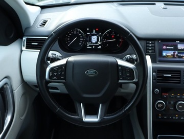 Land Rover Discovery Sport SUV 2.0 TD4 180KM 2017 Land Rover Discovery Sport TD4, Salon Polska, zdjęcie 17