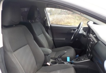 Toyota Auris II 2014 Toyota Auris Okazja 1.8 Hybryda 99KM, zdjęcie 17