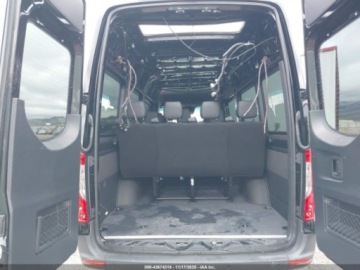 Mercedes Sprinter IV (W907/W910) 2024 Mercedes-Benz Sprinter 2500 High Roof 4-Cyl Diesel Ho 2024 2.0 Diesel 211KM, zdjęcie 5