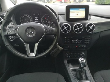Mercedes Klasa B W246 Sports Tourer 180 BlueEFFICIENCY 122KM 2012 Mercedes B 180 1,6 16v 122KM # Klimatronik# Navi #, zdjęcie 14