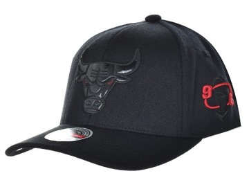 CZAPKA Z DASZKIEM Chicago Bulls Mitchel & Ness