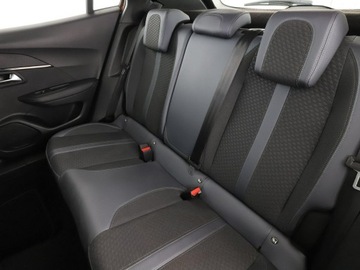 Peugeot 2008 II SUV 1.2 PureTech 130KM 2020 Peugeot 2008 Allure automat virtual kamera, zdjęcie 16