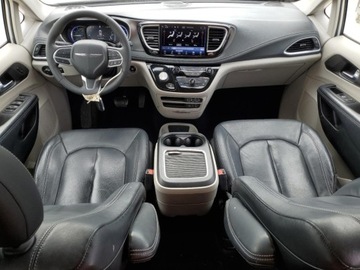 Chrysler Pacifica II 2022 Chrysler Pacifica Hybrid Touring L 2022 3.6l 3.6 Hybryda 260KM, zdjęcie 8