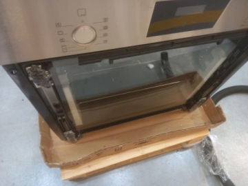 Духовой шкаф BOSCH HBF114ES0