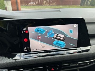 Volkswagen Golf VIII Variant 1.5 eTSI 150KM 2021 Volkswagen Golf 1.5 TSi DSG R-Line, zdjęcie 25