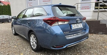 Toyota Auris II Touring Sports Facelifting 1.8 Hybrid 136KM 2017 Toyota Auris 1,8 benzyna Hybryda 136 KM automat Salon Polska II wlasciciel, zdjęcie 4