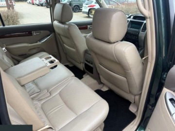 Toyota Land Cruiser IV 3.0 D-4D 163KM 2005 Toyota Land Cruiser 3.0 D Sol Navi 163KM 2005r Możliwa zamiana!, zdjęcie 17