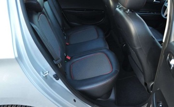 Hyundai i20 I Hatchback 5d 1.2 DOHC 78KM 2012 Hyundai i20 Benzyna 1.2 Klimatyzacja 1.2 Benzyna 78KM, zdjęcie 18