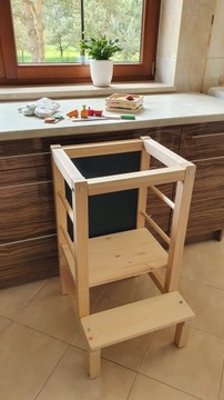 = Кухонный помощник с ДОСКОЙ, Кухонный помощник =