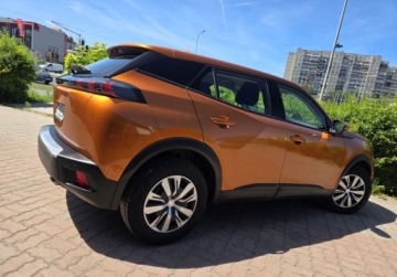 Peugeot 2008 II SUV 1.2 PureTech 100KM 2021 Peugeot 2008 Wzorowy 93 Tkm-Bezwypadkowy-Navi-Grzane fotele 1.2 Benzyna, zdjęcie 5