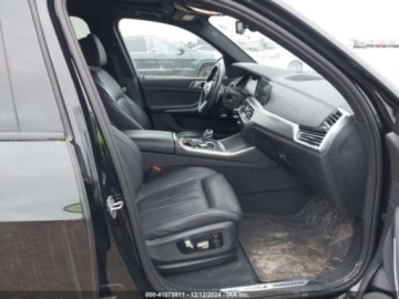 BMW X5 G05 2022 BMW X5 XDrive40I 2022 3.0l 3.0 Benzyna 335KM, zdjęcie 6