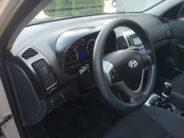 Hyundai i30 I CW Facelifting 1.6 CRDi 115KM 2011 Hyundai i30 1.6 CRDI 116KM Klimatronic Isofix Alu, zdjęcie 11