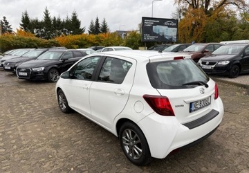 Toyota Yaris III Hatchback 5d Facelifting 1.0 VVT-i 69KM 2014 Toyota Yaris Toyota Yaris Benzyna 70KM, zdjęcie 5