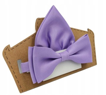 Фиолетовый галстук-бабочка из вереска с цветным нагрудным платком