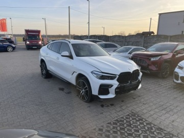 BMW X6 G06 SUV 3.0 30d 286KM 2022 BMW X6 Mpakiet Xdrive Skóra Pamięć Kamery360