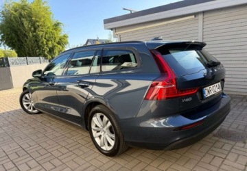 Volvo V60 II  Kombi 2.0 D3 150KM 2019 Volvo V60 Volvo V60 D3 Geartronic Momentum Pro 2.0 Diesel 150KM, zdjęcie 3