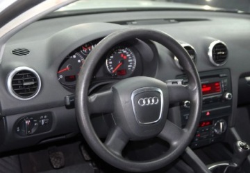 Audi A2 2010 Audi A3 3-drzwiowe Zarejestrowany 1.4 Benzyna 125KM, zdjęcie 12