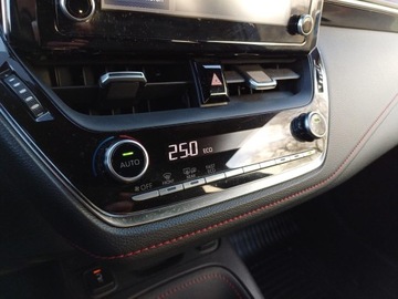 Toyota Corolla XII Hatchback 1.8 Hybrid 122KM 2019 Toyota Corolla 1.8 Hybrid GPF Executive Seria E21, zdjęcie 24