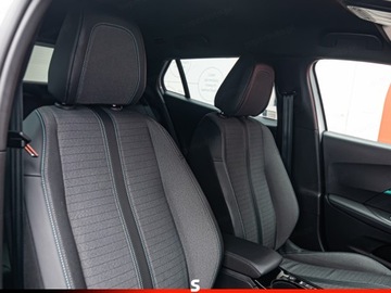 Peugeot 2008 II SUV 1.2 PureTech 130KM 2023 Peugeot 2008 1.2 PureTech Allure Pack S&amp;S EAT8 Suv 130KM 2023, zdjęcie 7