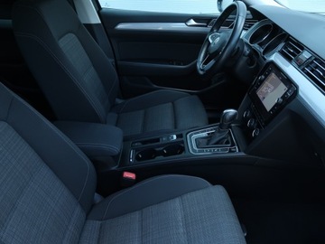 Volkswagen Passat B8 Variant Facelifting 2.0 TSI 190KM 2019 VW Passat 2.0 TSI, Salon Polska, 1. Właściciel, zdjęcie 8