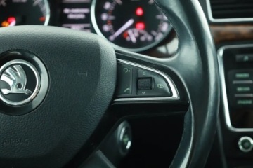 Skoda Superb II Sedan Facelifting 2.0 TDI CR DPF 170KM 2014 Skoda Superb 2.0 TDI, Salon Polska, Serwis ASO, zdjęcie 17