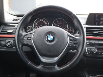 BMW Seria 3 F30-F31-F34 Touring 2.0 320d 184KM 2013 BMW 3 320 d, 181 KM, Navi, Klima, Klimatronic, zdjęcie 15