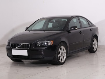 Volvo S40 II 2.0 D 136KM 2005 Volvo S40 2.0 D, Klima, Klimatronic,ALU, El. szyby, zdjęcie 1
