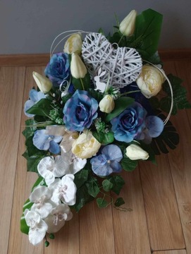 Украшение кладбища МОГИЛА композиция ВЕСНА ПАСХА тюльпан