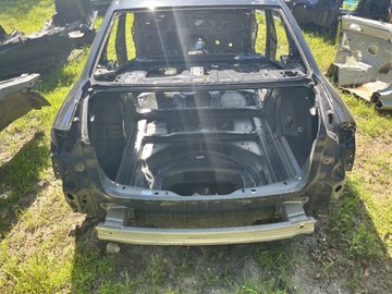 PAS TYŁ TYLNY WANNA AUDI A4 B9 15- LX5R SEDAN