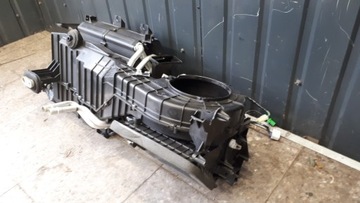 9W83-19B555-AJ RADIÁTOR PŘEDNÍ JAGUAR XK X150 2006-2014 5.0