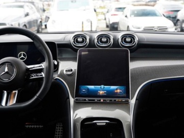 Mercedes GLC C254/X254 Coupe 2.0 220d 197KM 2026 MERCEDES-BENZ GLC 220 d 4-Matic AMG Line 2.0(197KM) 2026, zdjęcie 9