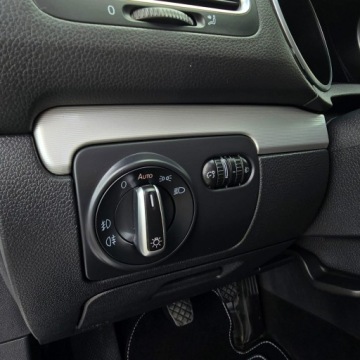 Volkswagen Golf VI Hatchback 5d 1.6 TDI-CR DPF BlueMotion 105KM 2010 Volkswagen Golf VI 1.6 Diesel, zdjęcie 32