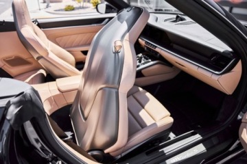 Porsche 911 992 2021 Porsche 911 Turbo S Cabriolet 2021 3.8 Benzyna 640KM, zdjęcie 32