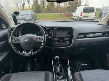 Mitsubishi Outlander III SUV Facelifting 2017 2.0 150KM 2018 Mitsubishi Outlander Mitsubishi Outlander Salon PL LPG Super Stan Zamiana, zdjęcie 2
