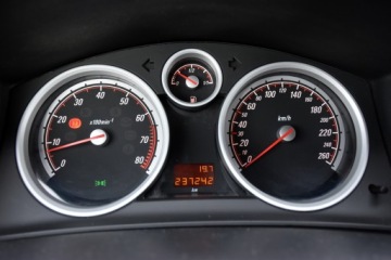 Opel Astra H Hatchback 5d 1.8 ECOTEC 140KM 2006 Opel Astra H GTC Sport 1.8 16V 140KM Wyposażona, Zadbana, BEZ Wkładu ZOBACZ, zdjęcie 23