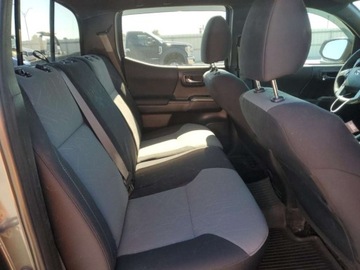 Toyota Tacoma II 2023 Toyota Tacoma 2023, 3.5L, 4x4, DOUBLE CAB, od ubezpieczalni 3.5 Benzyna, zdjęcie 8