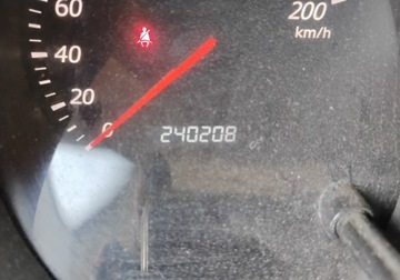 Suzuki Grand Vitara II SUV 1.9 DDiS 129KM 2007 Suzuki Grand Vitara 112007r, 1.9 DIESEL. 4x4. Przetarty prawy bok. Jezdzi., zdjęcie 11