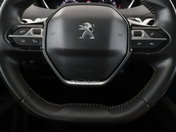 Peugeot 5008 II Crossover Facelifting 1.2 PureTech 130KM 2022 Peugeot 5008 FV23% 7 os. automat virtual cocpit, zdjęcie 20