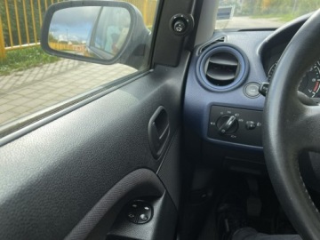 Ford Fiesta VI 1.3 70KM 2008 Ford Fiesta 1.3 Benzyna Klima Grzana szyba przód, zdjęcie 8