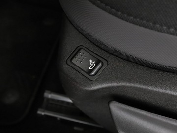 Jeep Renegade SUV Facelifting 1.3 GSE T4 Turbo 150KM 2018 Jeep Renegade 1.3TGDi Limited Automat Klimatyzacja, zdjęcie 36