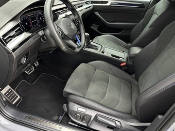 Volkswagen Arteon Shooting Brake R 2.0 TSI 320KM 2023 Volkswagen Arteon 2.0TSI 320KM 4X4 R DSG l DCC, Pa, zdjęcie 8