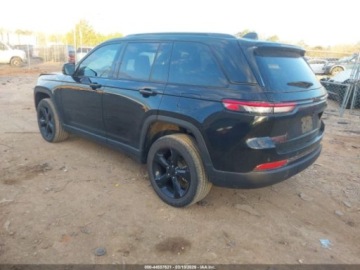 Jeep Grand Cherokee V 2023 Jeep Grand Cherokee 2023 JEEP GRAND CHEROKEE ALTITUDE 4X4 3.6 Benzyna 293KM, zdjęcie 2