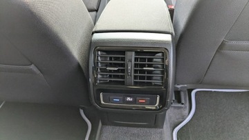 Volkswagen Passat B8 Variant 2.0 TDI BlueMotion SCR 150KM 2018 Volkswagen Passat 1.6D 150PS Zarejestrowany Serwis, zdjęcie 27