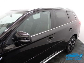 Mitsubishi Outlander III 2015 Mitsubishi Outlander PHEV*aso*KAMERY 360 o*INSYLE+, zdjęcie 21