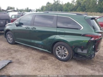 Toyota Sienna III 2024 Toyota Sienna Le, 2024r., 4x4, 2.5L 2.5 Hybryda 245KM, zdjęcie 3