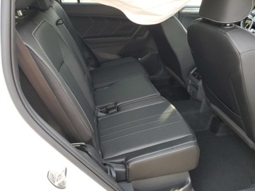 Volkswagen Tiguan III 2024 Volkswagen Tiguan Se R-Line Black 2024 2.0l 2.0 Benzyna 184KM, zdjęcie 10